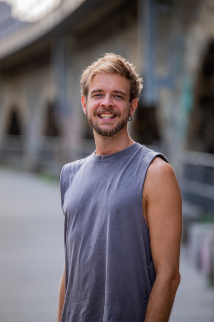 Gabriel is an Acrobatics and Yoga instructor, as well as Massage Therapist with more than 15 years of experience. Originally from Austria, Gabriel loves to spend his time traveling  and learning about other cultures. With a heart full of humor and arms so long he once managed to hug 5 people at once,  he facilitates wide variety of trainings in Europe and South East Asia.