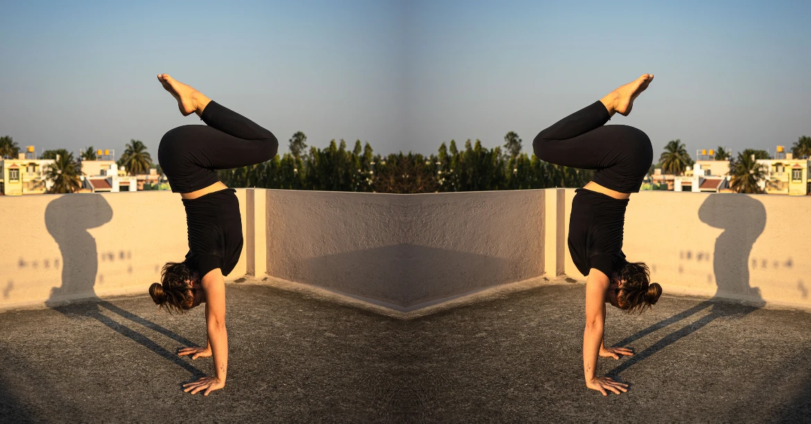 UrbanAcro Handstand - Handstand Foundation