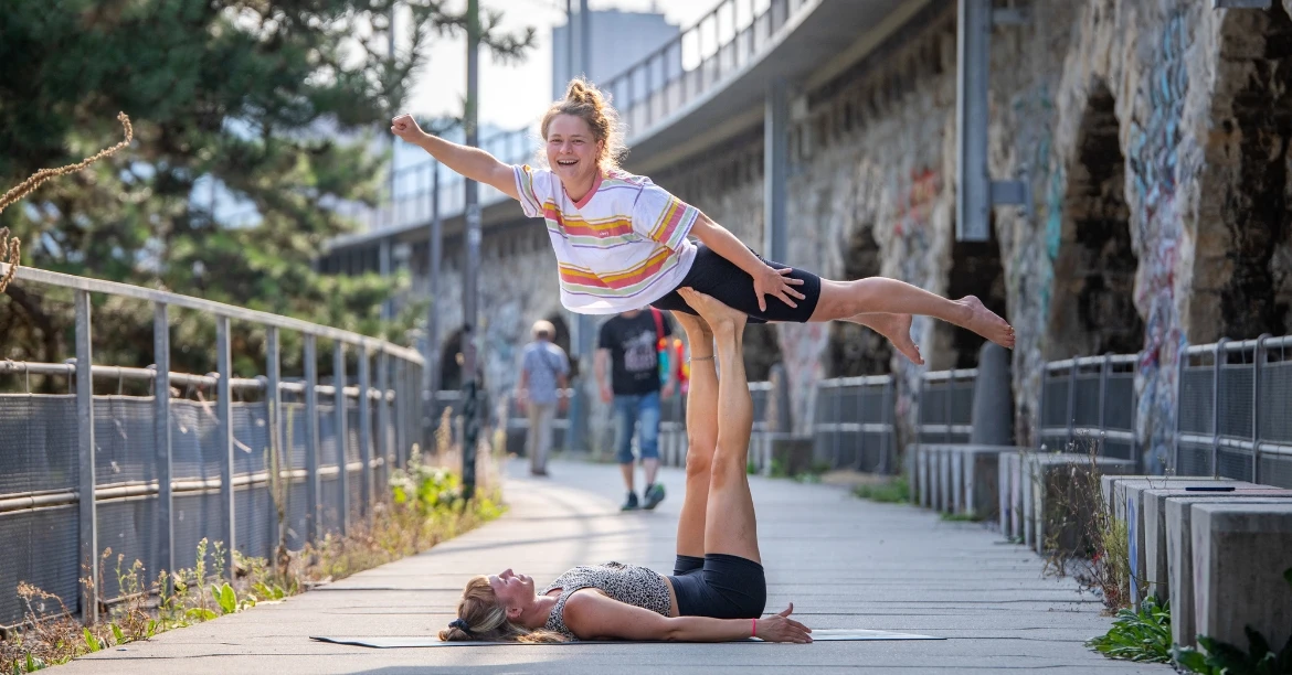 UrbanAcro Acroyoga - Acroyoga - Flows Everywhere
