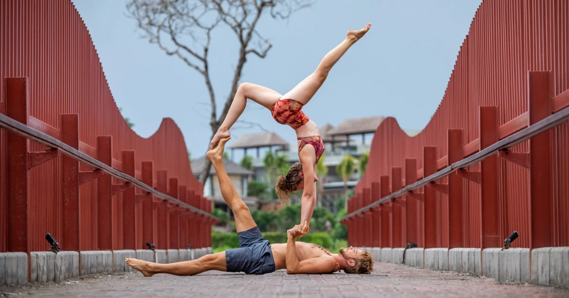 Intro Mit März 2025