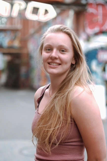 After spending her childhood doing circus arts, Lena got introduced to Acroyoga in 2017. Ever since, she cannot live without it. It brings her Joy, challenge and lots of laughter. She loves joining classes and workshops herself and sharing all her knowledge from Acroyoga, Circus Arts and Handstands with other people.